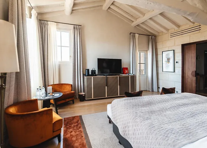 Hotel De Pavie